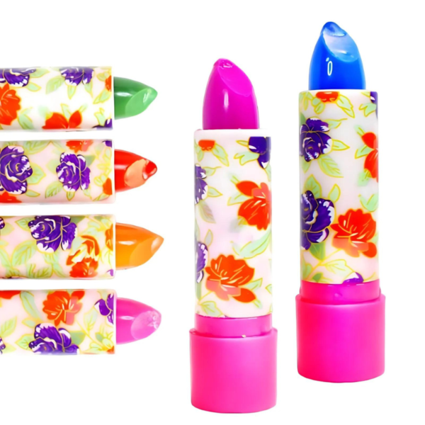 Labial de colores presentacion empaque de rosas